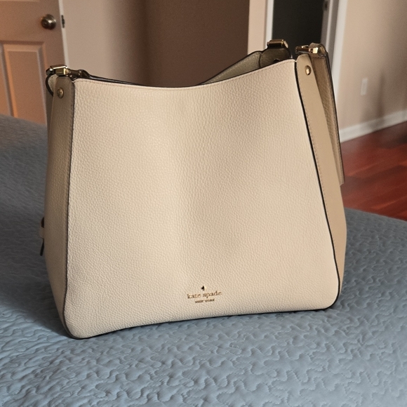 Kate Spade Leila Medium Triple Compartment Shoulder Bag In Beige Leather